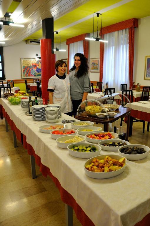 Albergo San Remo Montebelluna Exterior photo